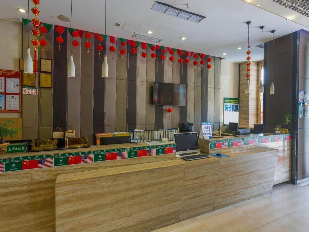 Greentree Alliance Shenzhen Shekou Sea World Hotel Экстерьер фото